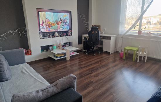 4 izbový byt s garážou v rodinnom dome iba s dvoma bytmi