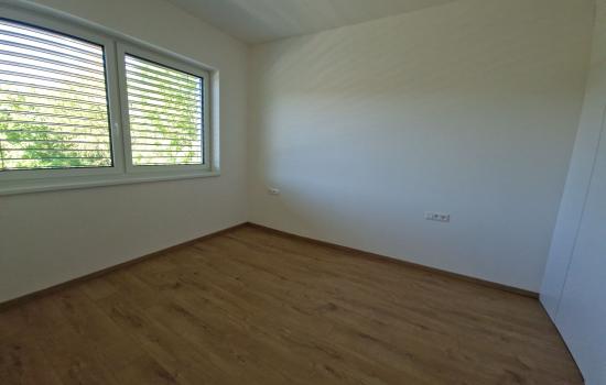 UHMvOlYbG_fss?st=J02YbXvnwnhTIZMGXVBujC4cqURiEh-1F15JAOMhCKg&ts=1790790840&e=0