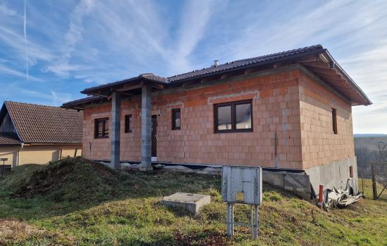 BTn6DZPVo_fss?st=ZKc1VbzXA6ntoSGgUi0VC2sW35whODH5-hXPaeQLd3w&ts=1772128268&e=0