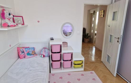 Zs8cMEvF3_fss?st=kqAs2Kx6Q4VQhTMxcoIDmQUpm9Mz4BB8t4J_46S5FNU&ts=1774280732&e=0