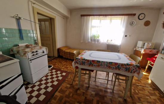 60q7UCvVl_fss?st=WHOwIGw_Uk0hAeIasTcD3g7mzvgLVDX2-347EhY61k4&ts=1773084607&e=0