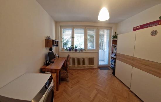 Cs64XuPFS_fss?st=262J3XPeSvkdLGToDYaMXYZA5RPVIwQtTCglBqeO41Y&ts=1774280790&e=0