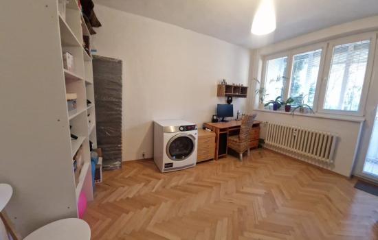 L48gWTlUq_fss?st=DgVTa7GuaSDLtAYZiL8fLqFtEIa6cM3l1wIP776fvDM&ts=1774280793&e=0