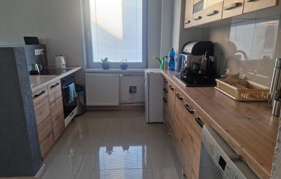 2RILV9re7_fss?st=56ewGAjliLQSc2lp7xv4S-Rgsbp8ekEhGkzENF81L30&ts=1772131901&e=0