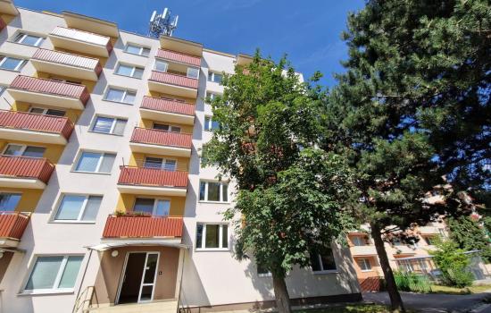 Jedinečná príležitosť kúpy veľkého 1 izbového bytu s balkónom v skvelej lokalite