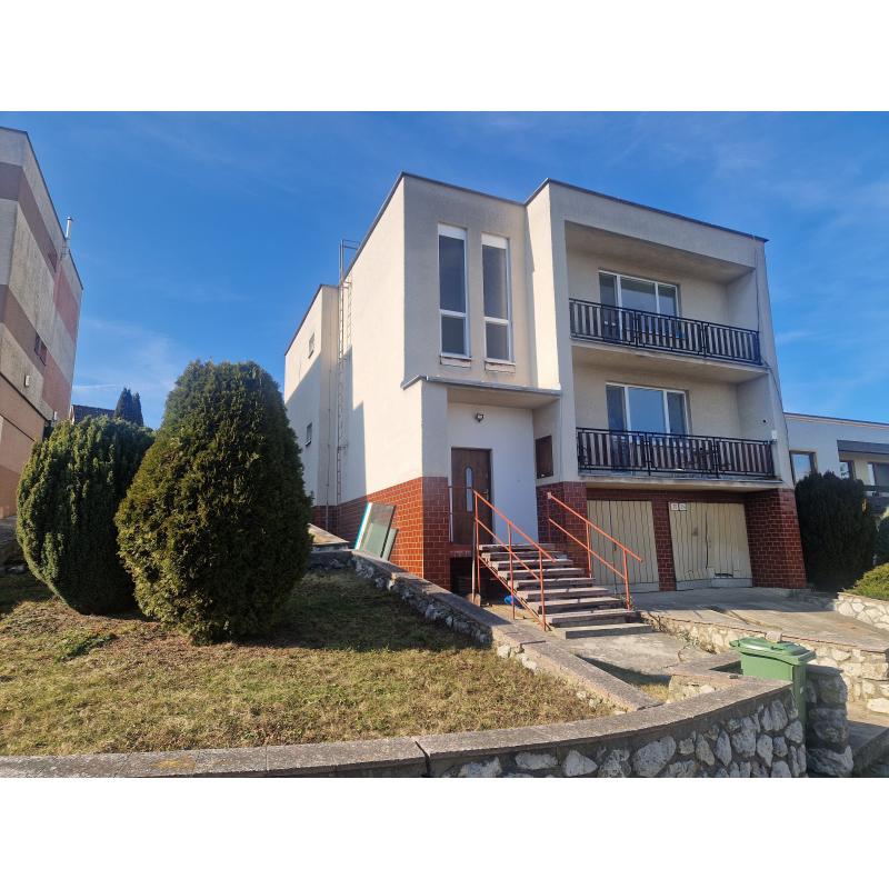 VpH_UOb4r_fss?st=54I8oRmydjiZ0E1HqiDmpNBb4yLe4HFUfj1mIhx_w2g&ts=1774282201&e=0